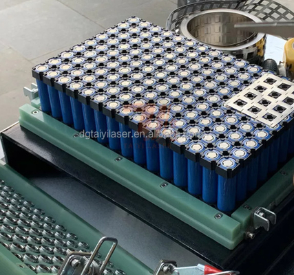 Tự động Lithium Prismatic pin Pack Máy hàn laser với cổng