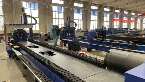 Máy cắt laser sợi tự động CNC 1500W cho ống ống kim loại kích thước nhỏ