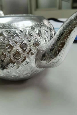 Hội chợ Canton hai trạm thép không gỉ nồi nước đáy nồi nước máy hàn laser sợi tự động