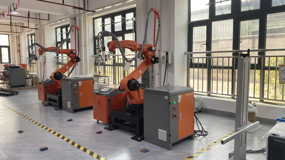Máy hàn laser sợi tự động tùy chỉnh với cánh tay robot 6 trục chứng nhận CE