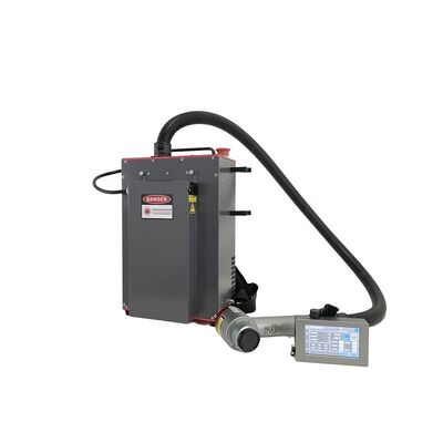 Máy làm sạch laser sợi quang di động 200W dạng ba lô để loại bỏ gỉ, sơn và dầu