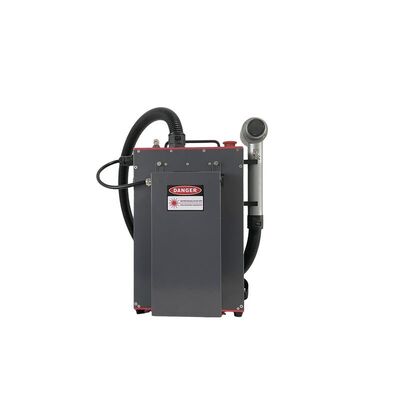Máy làm sạch laser sợi xung túi xách 300W với pin để loại bỏ rỉ sét